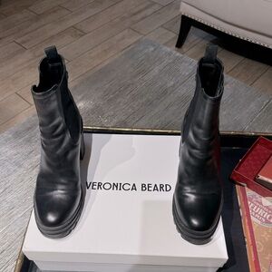 Veronica Beard WINNIE Black LE Ankle Boot Moto Combat 10M Lug Sole Chelsea GREAT
